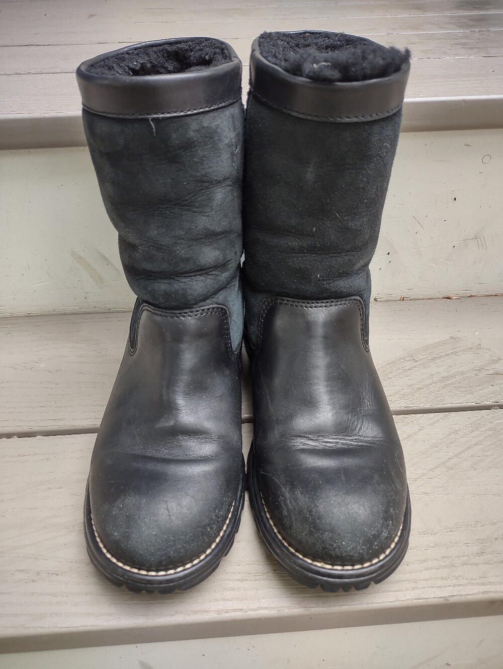 UGG Shearling Boot(7)*** - Picture 2 of 7